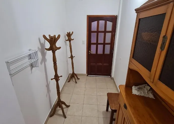 Tres Marias Apart